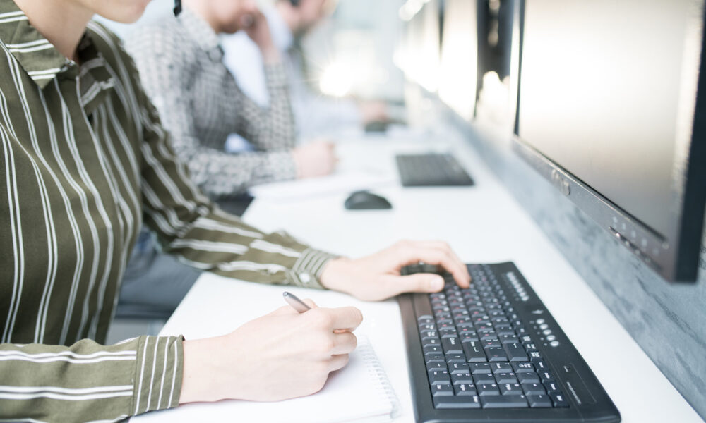 Are Help Desks Worth it? 7 Things to Know TechAnnouncer