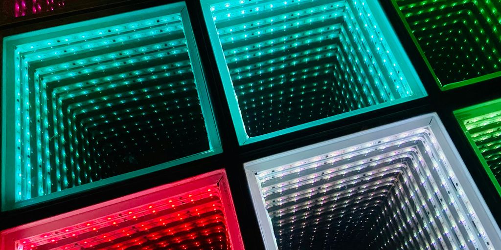 green and red glass panel