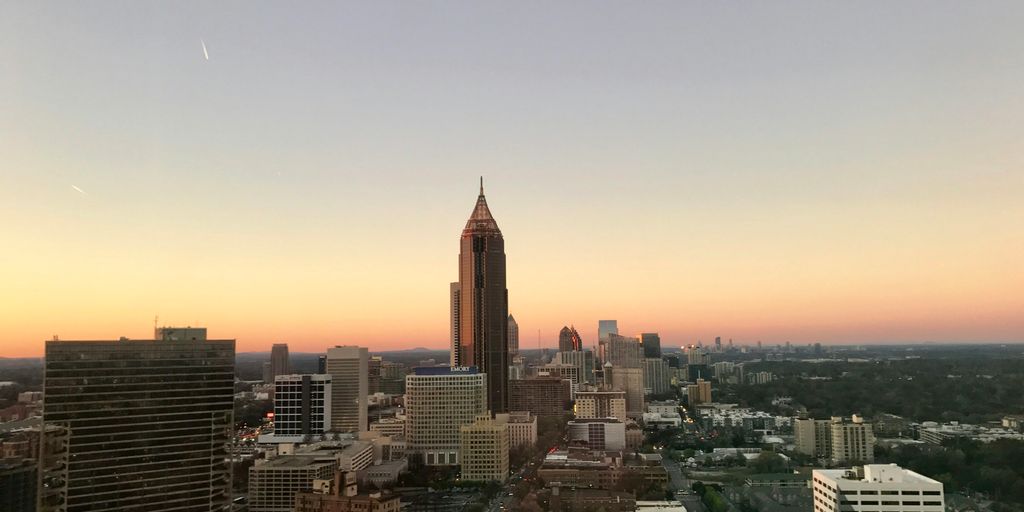 landscape photo of a city skyline