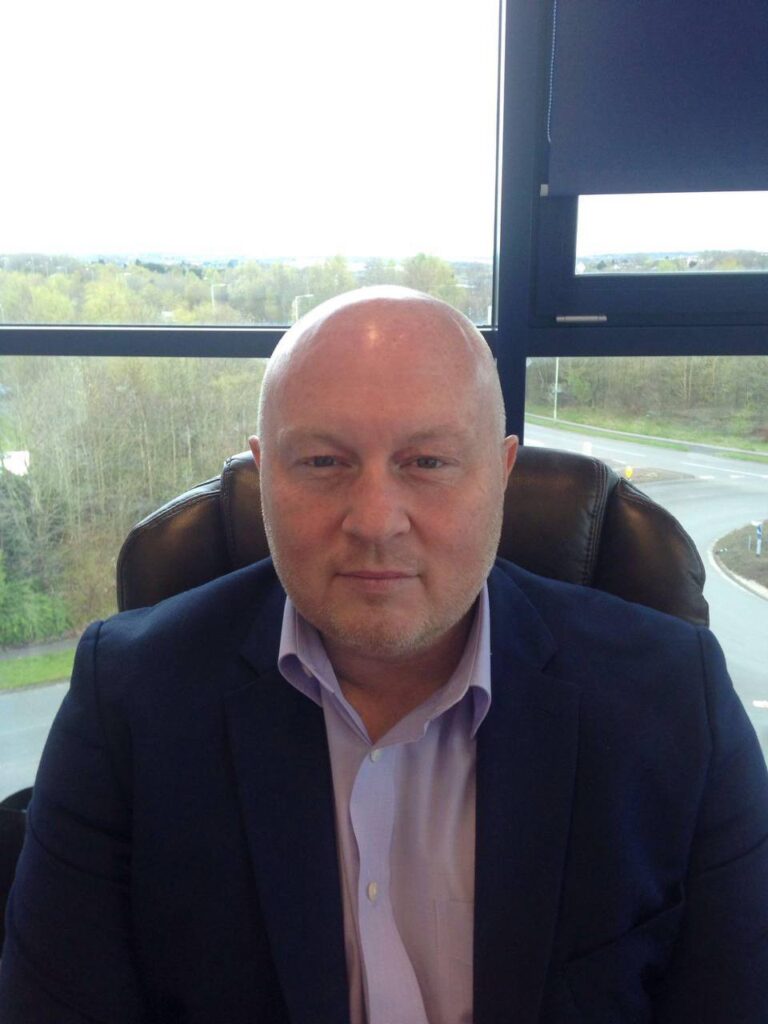 Ex-RE/MAX Boss Appointed EstateX Web2 CEO in Wake of $600M Token Milestone