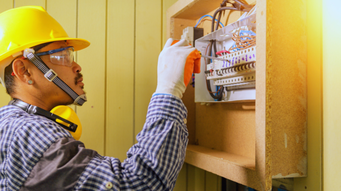 right electrician