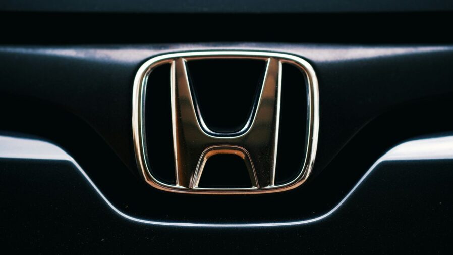 The honda logo is displayed prominently.