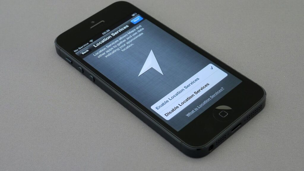 black iPhone 5