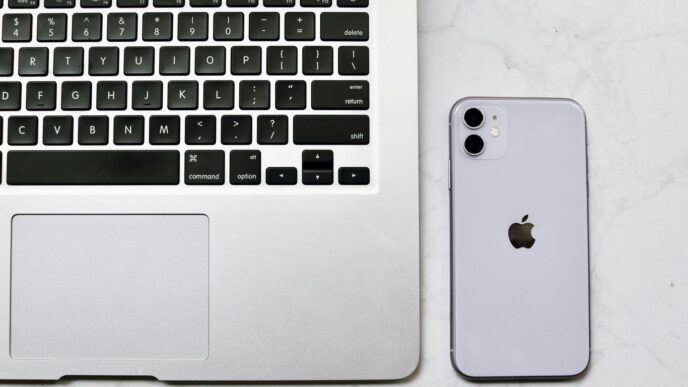 silver iphone 6 on macbook