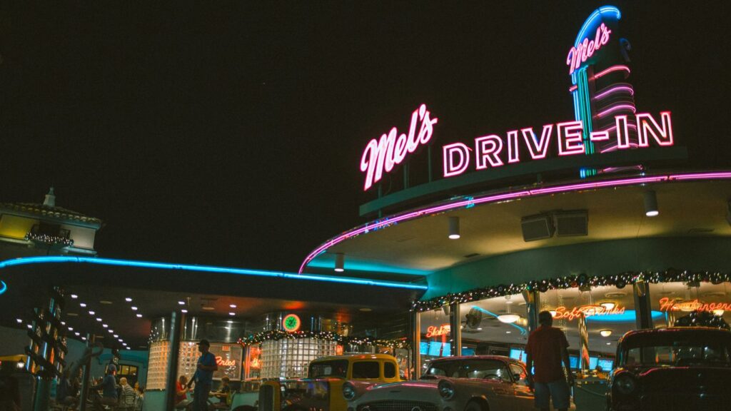 Mel's Drive-in building