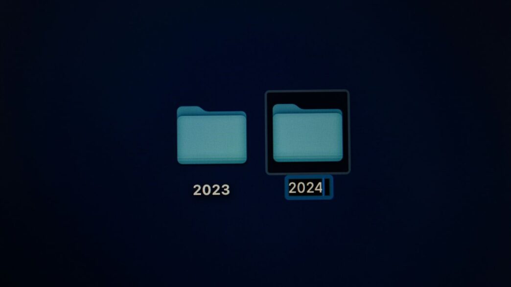 a close up of a cell phone with two different buttons