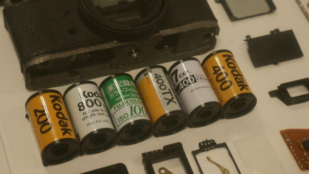 a group of batteries sitting on top of a table