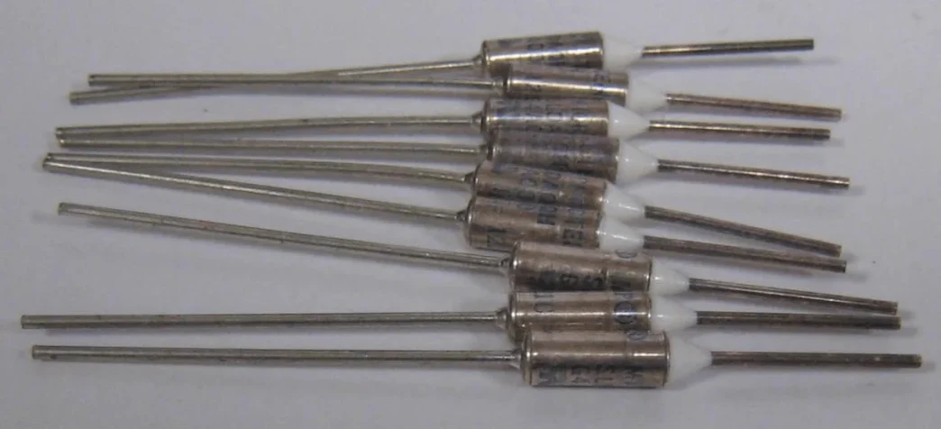 Thermal Protector vs. Thermal Fuse